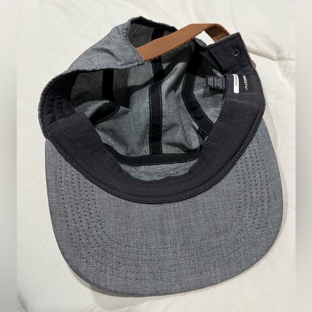 Nike Golf Hat - Picture 3 of 3